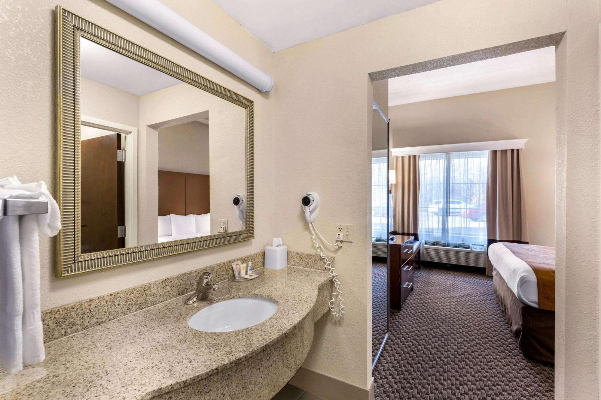 Comfort Columbia Gateway